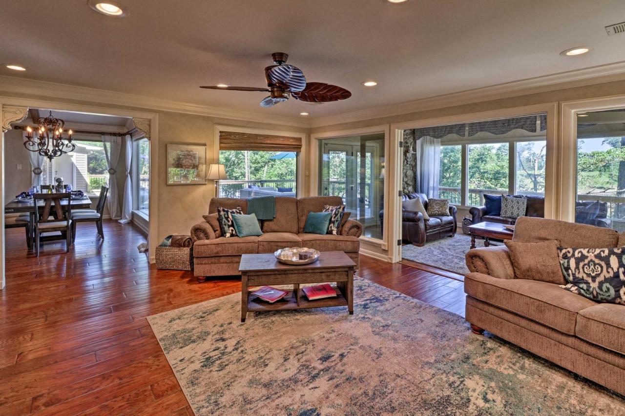 Luxury Hot Springs Oasis On Lake With Private Dock! Exterior foto